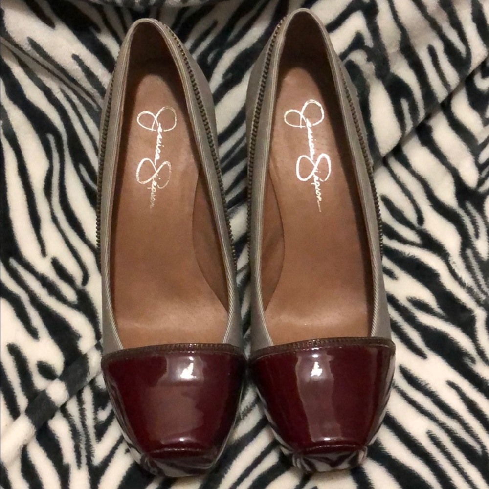 Jessica Simpson Pumps